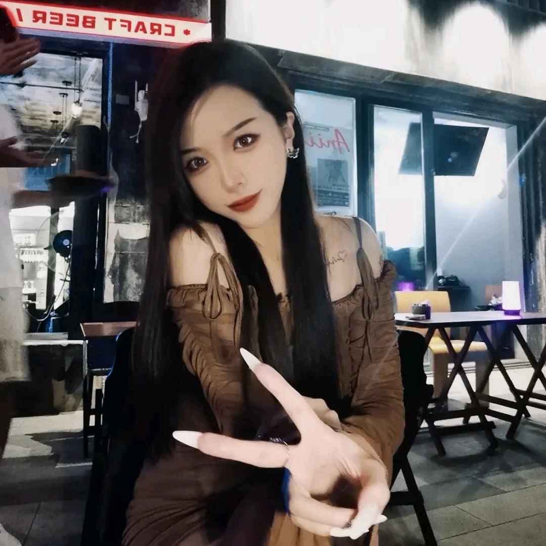 源源May