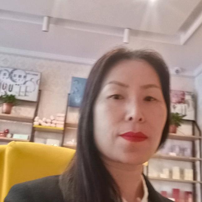 每树每品体验店王姐