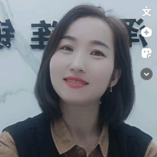娇小玲珑