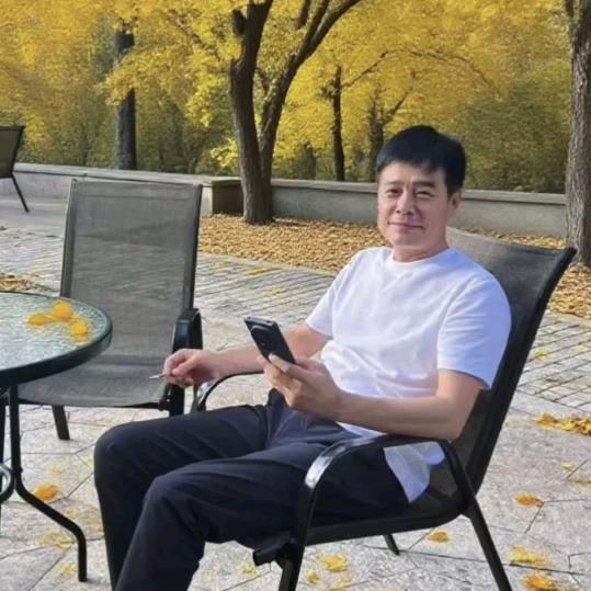 太阳底下
