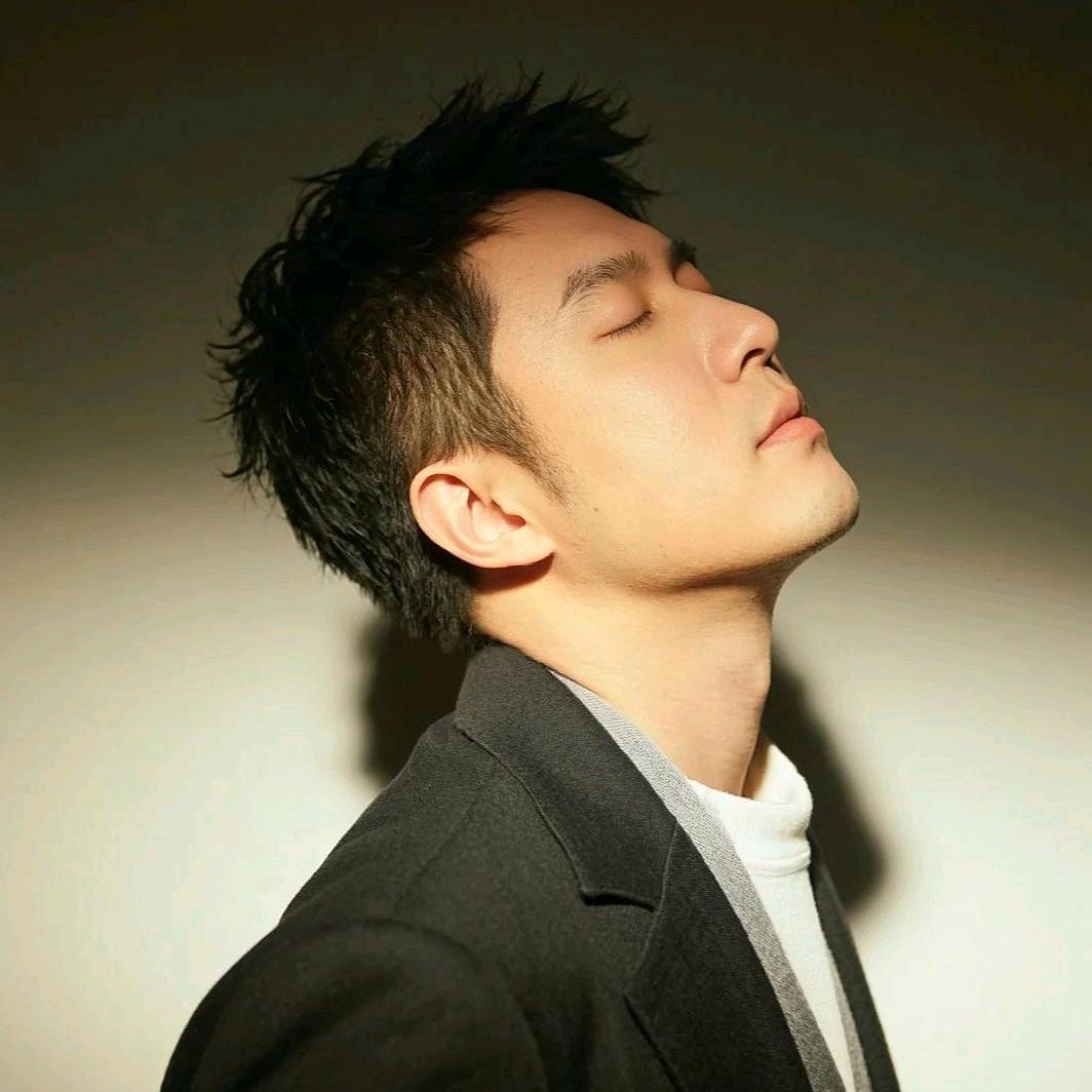 开往初恋的平行线