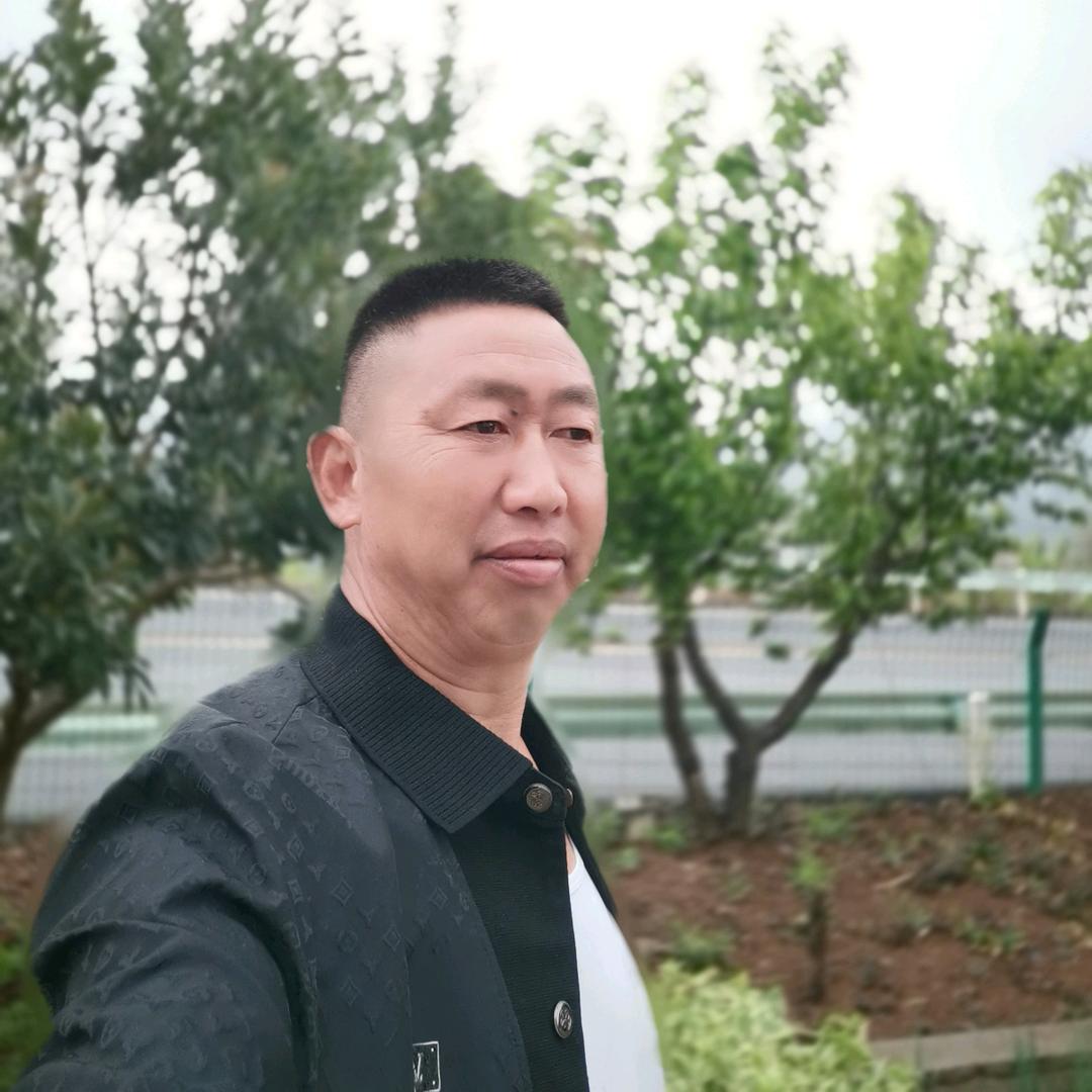 雷哥