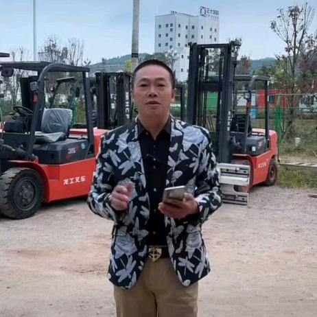 云南叉车张哥
