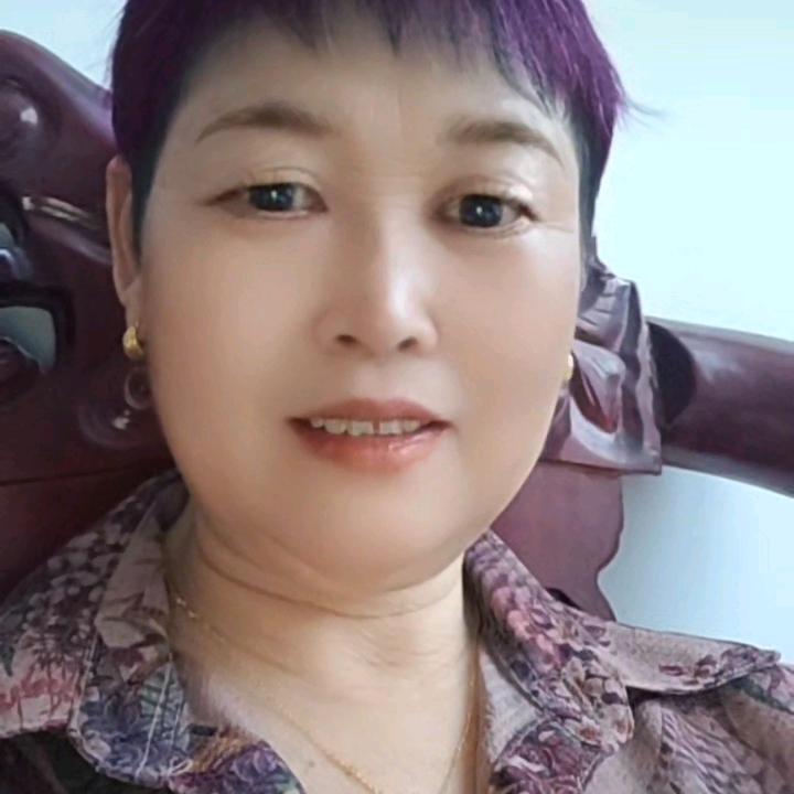 伊伊奶奶（上午十点十分丿