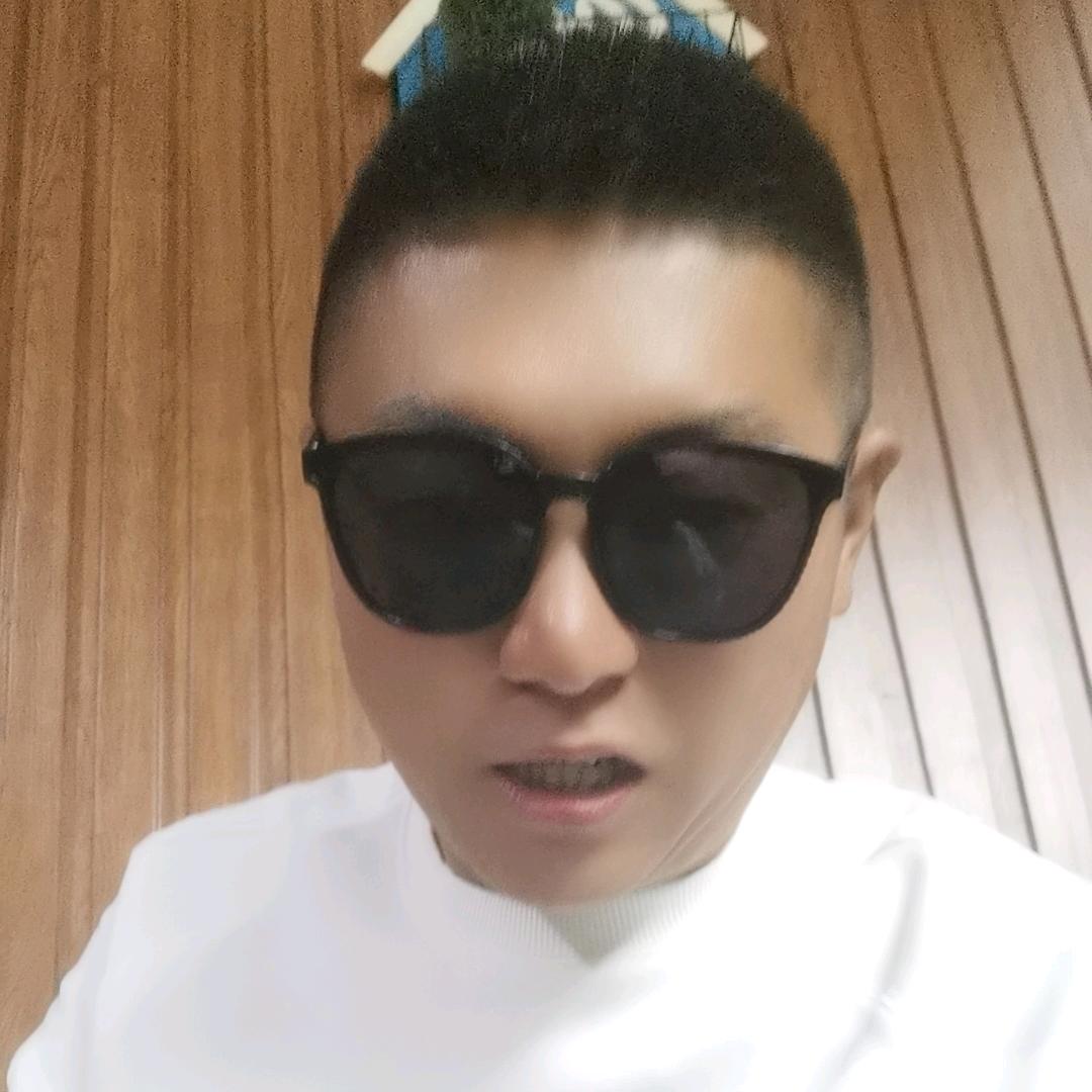 别叫叔叔叫大哥