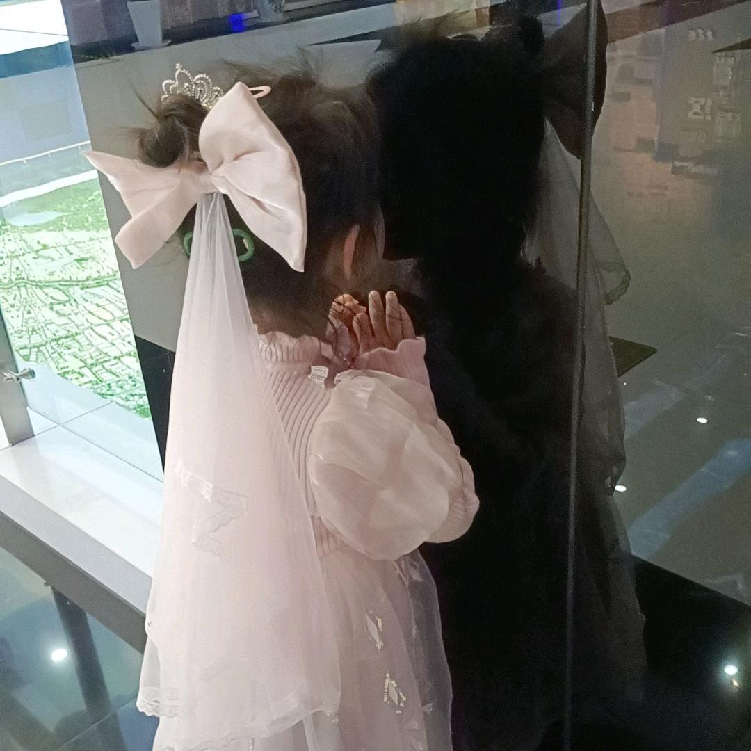 吴又又(丹妮得)