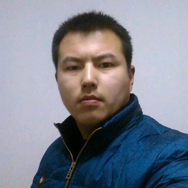雄鹰展翅