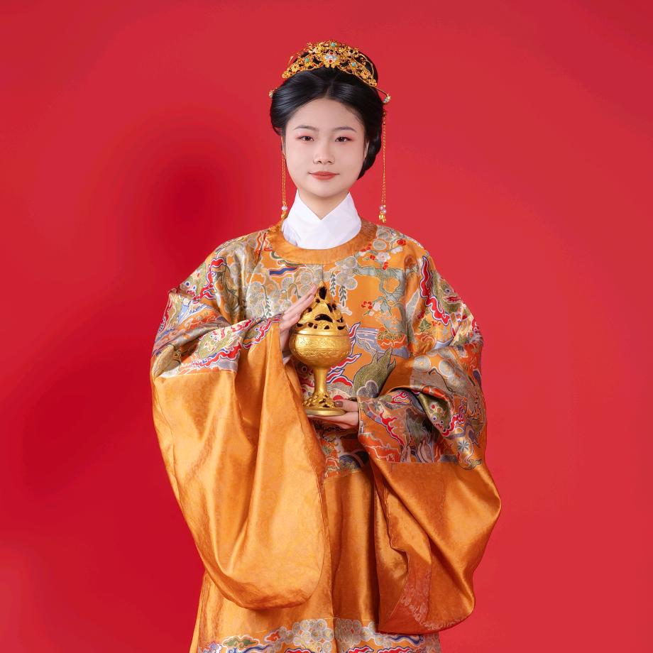 主持人-执礼喜娘-黄何维