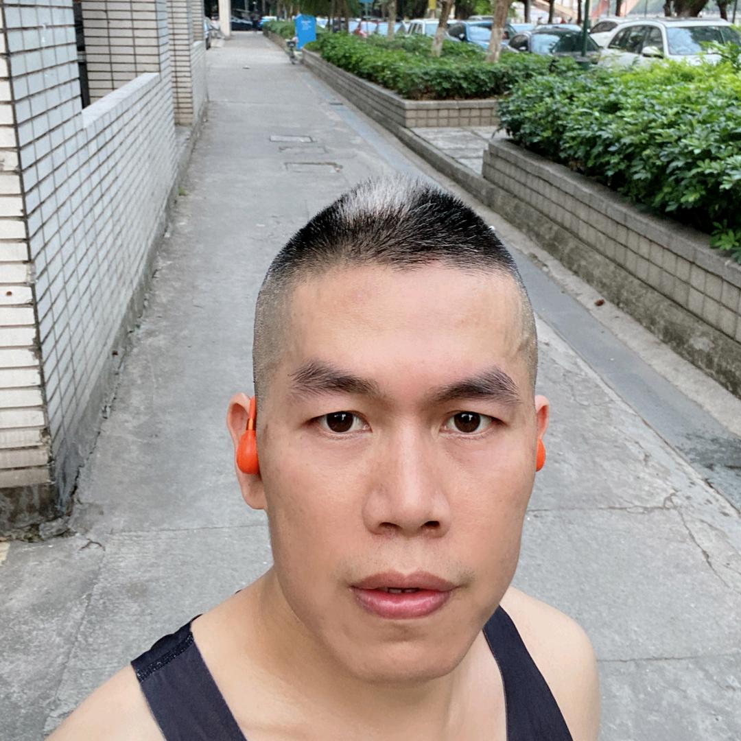 大小V看世界🏃🏻‍♂️🏊🏻‍