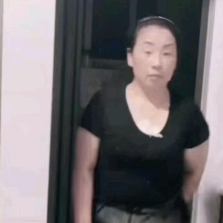 老鼠鼻子蛤蟆嘴