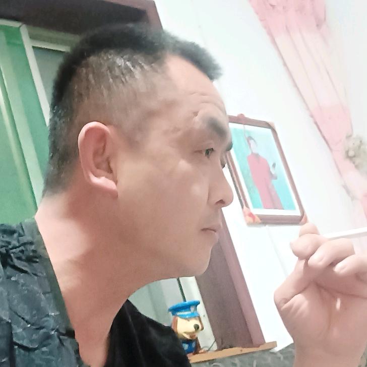 孤独的冷雨夜