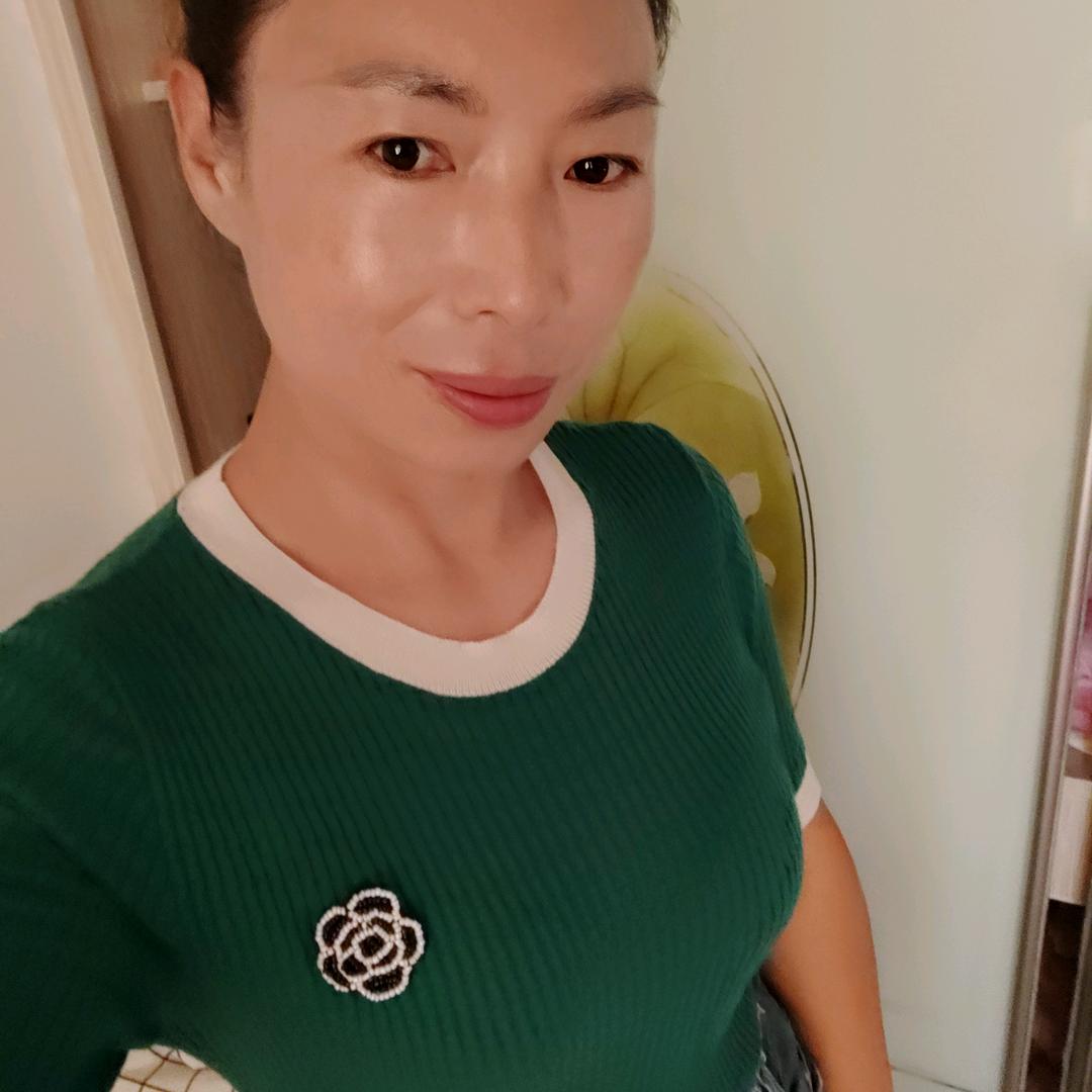 卖种子饲料化肥的王姐