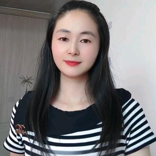 玲玲吖