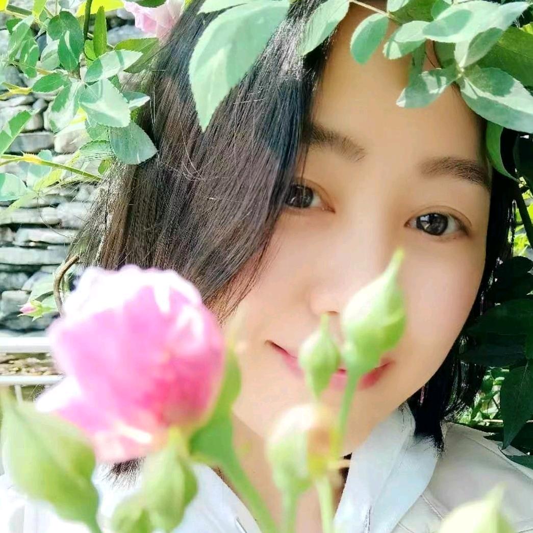 成都亚博冠管理部（个人独资）