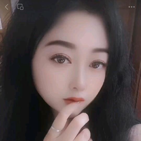 依婕雅
