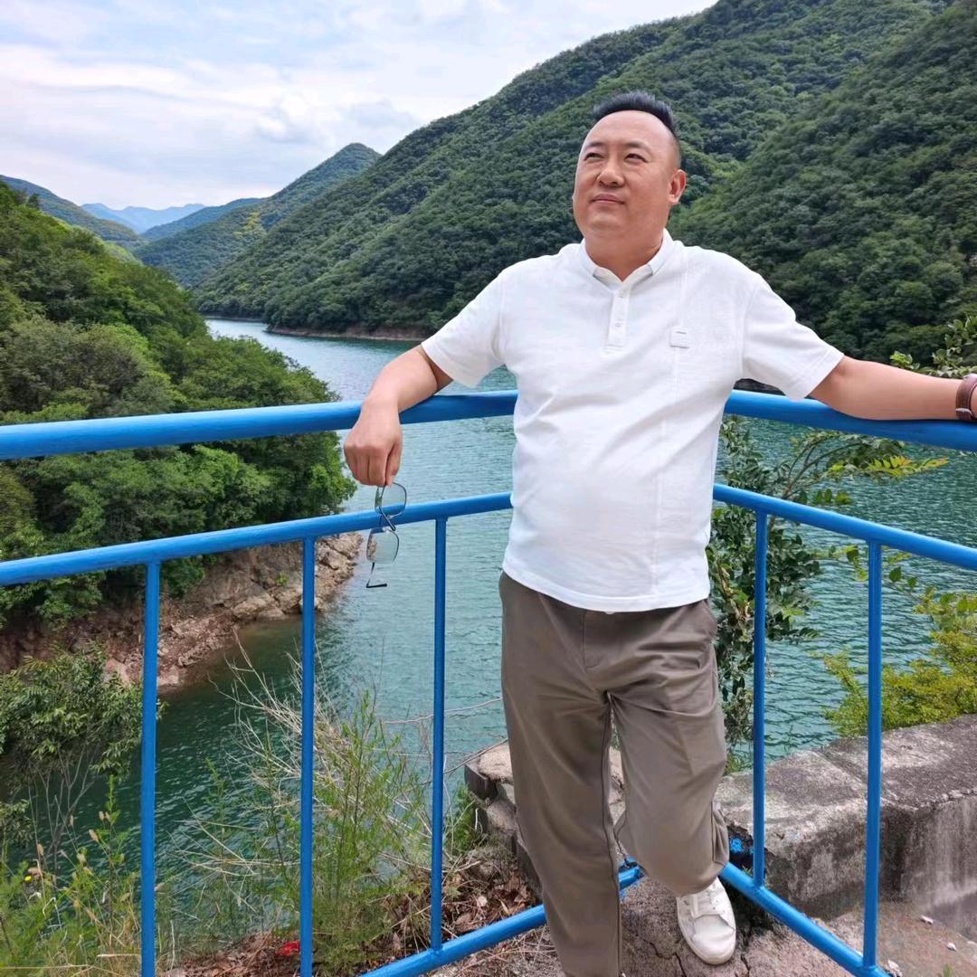 段建东(迷彩福水族服务馆，拉雅养车)