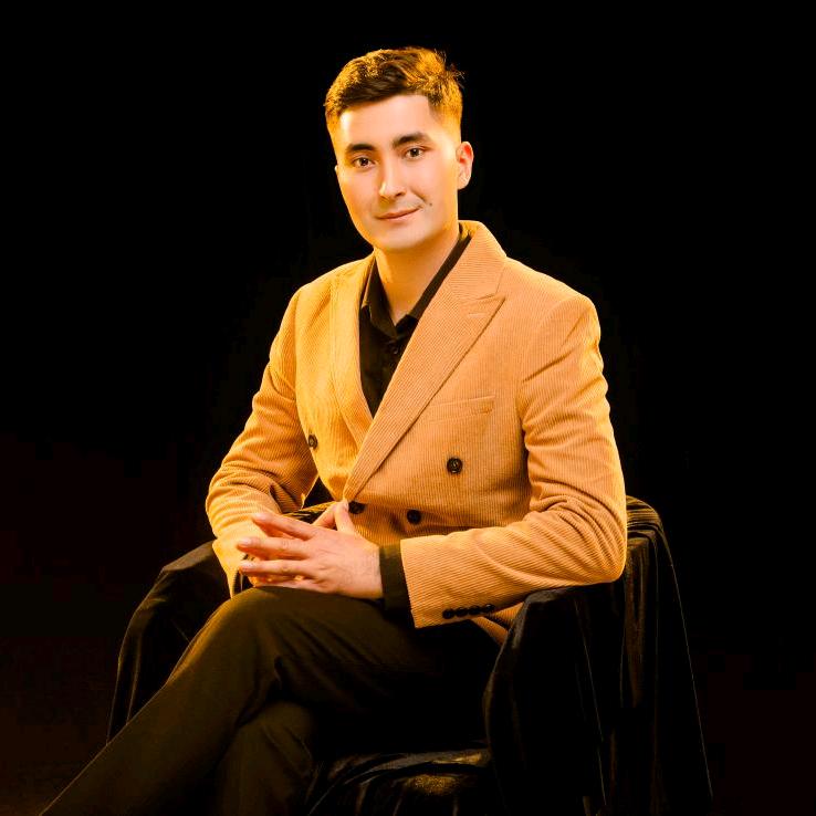 玉苏普江舞蹈演员