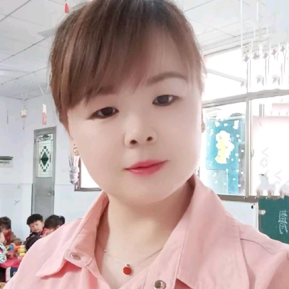 霞霞🎀