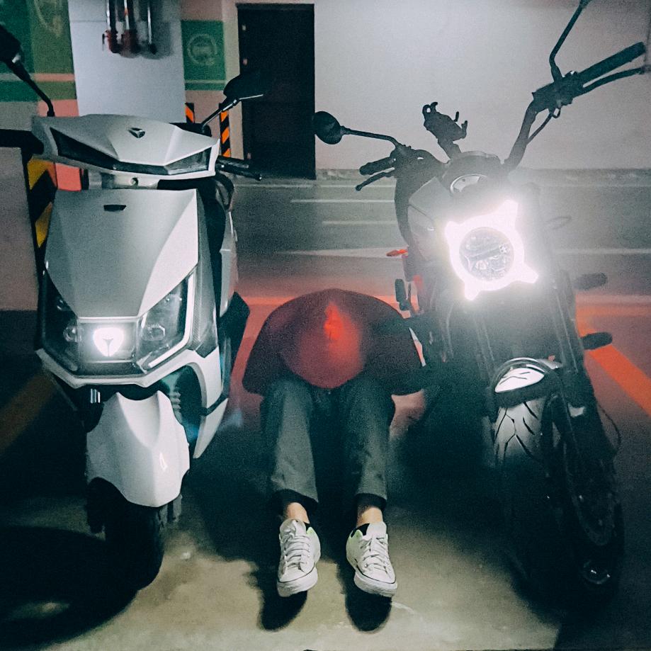 路口的阿遥
