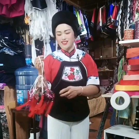 快乐相随，阿苗，布衣姑娘