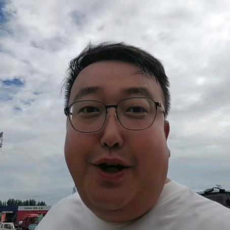 东风柳汽乘龙销售明星杨涛