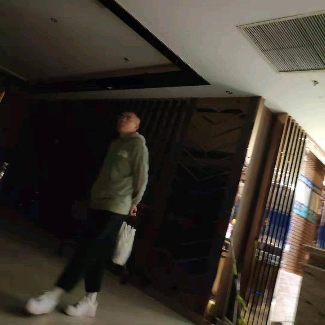 阿恒（行业+AI）