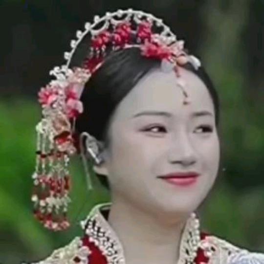 意真佩樂¹¹²³