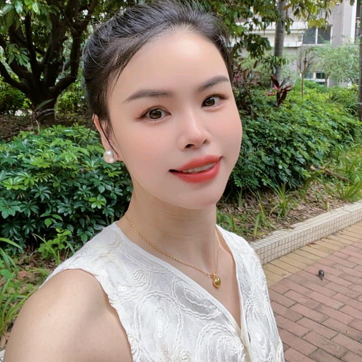 玲玲（三角芙恒升 ）