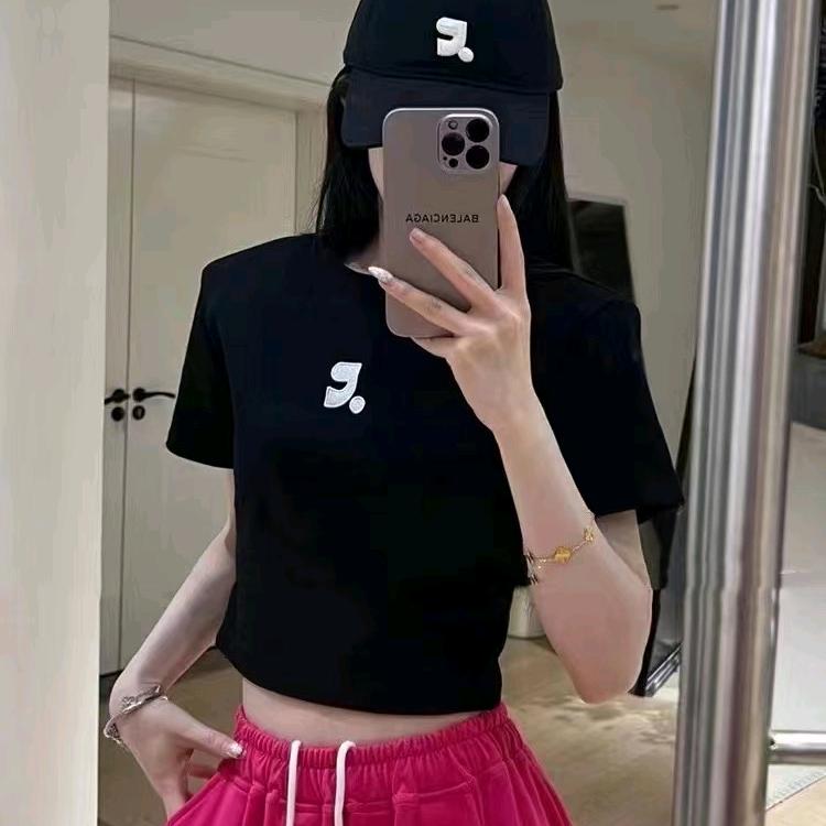 衣之纯女装🌴🌻