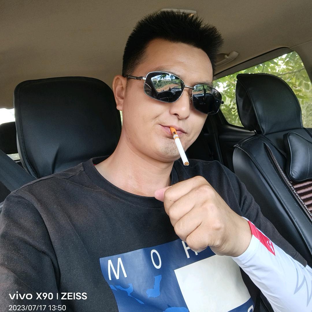 云M腾冲挖机出租