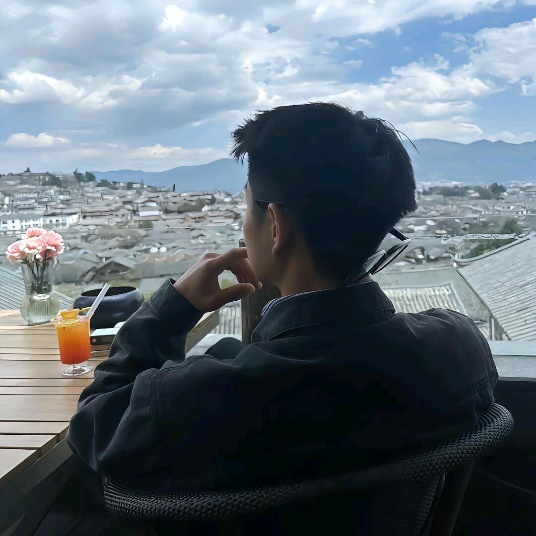 半杯冰美式