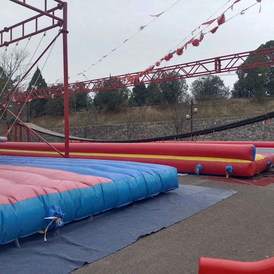 汤山公园网红桥