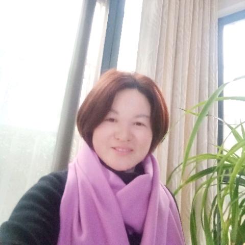 何小何