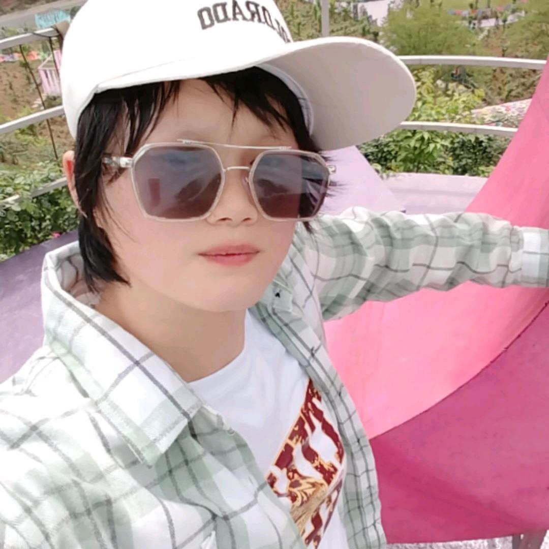 90后荣宏纺织喷气生产线打工人