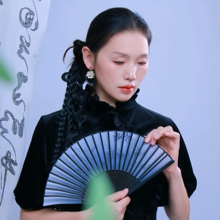 思思