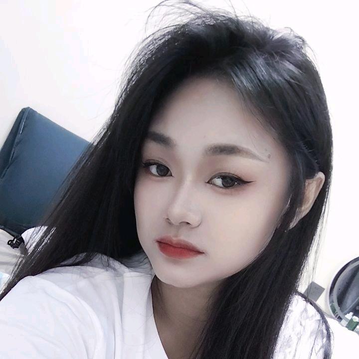 洛洛.