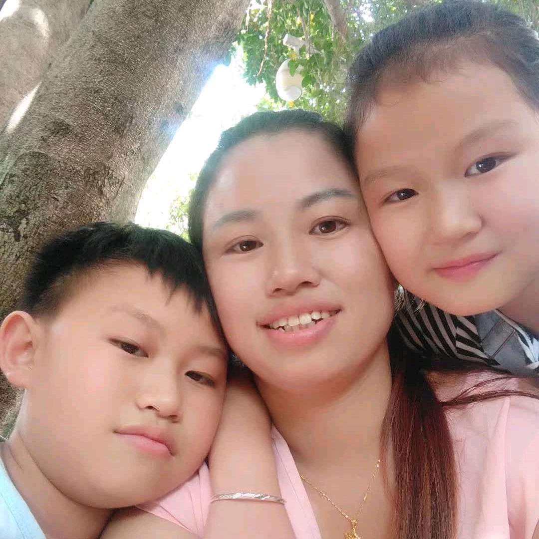 泥溪坝一品烤鱼.辣子鸡