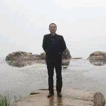 兴高采烈；