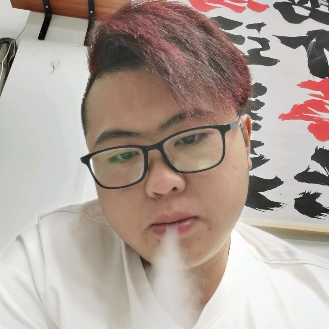 刘🇨🇳先🇨🇳生❤️爱❤️微💕笑