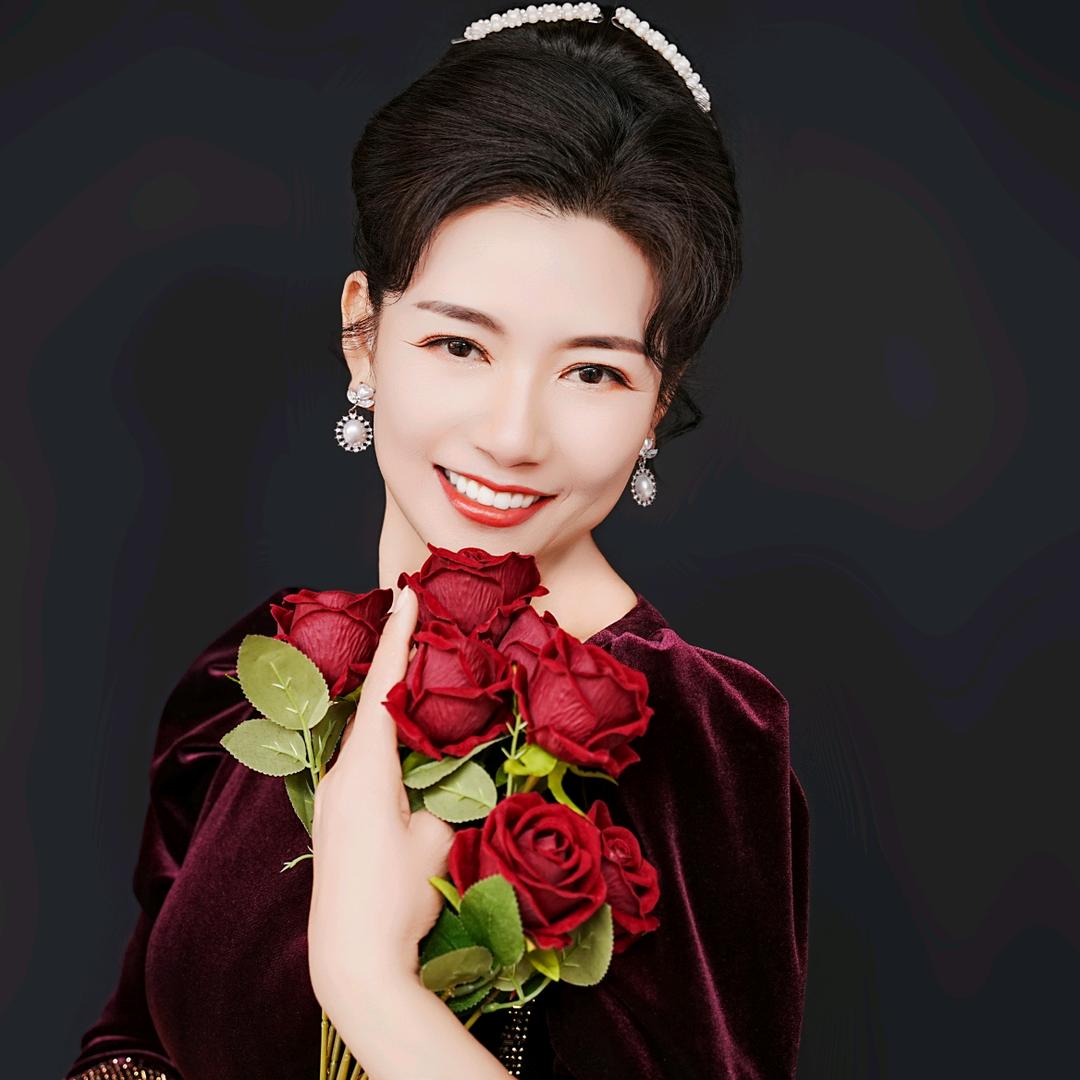 张忆君
