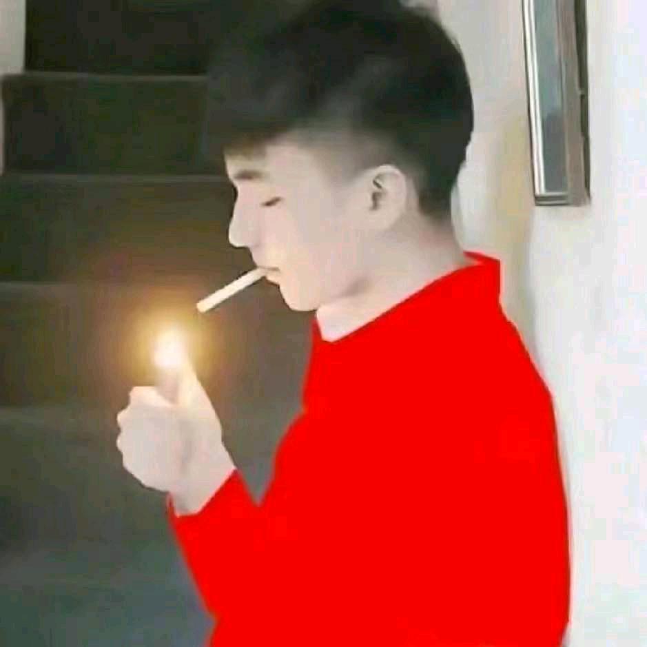 😈哥帅死你👿