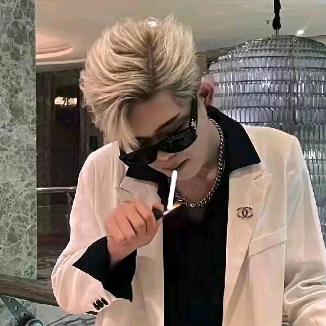 主播点点关注，主播带你上高速