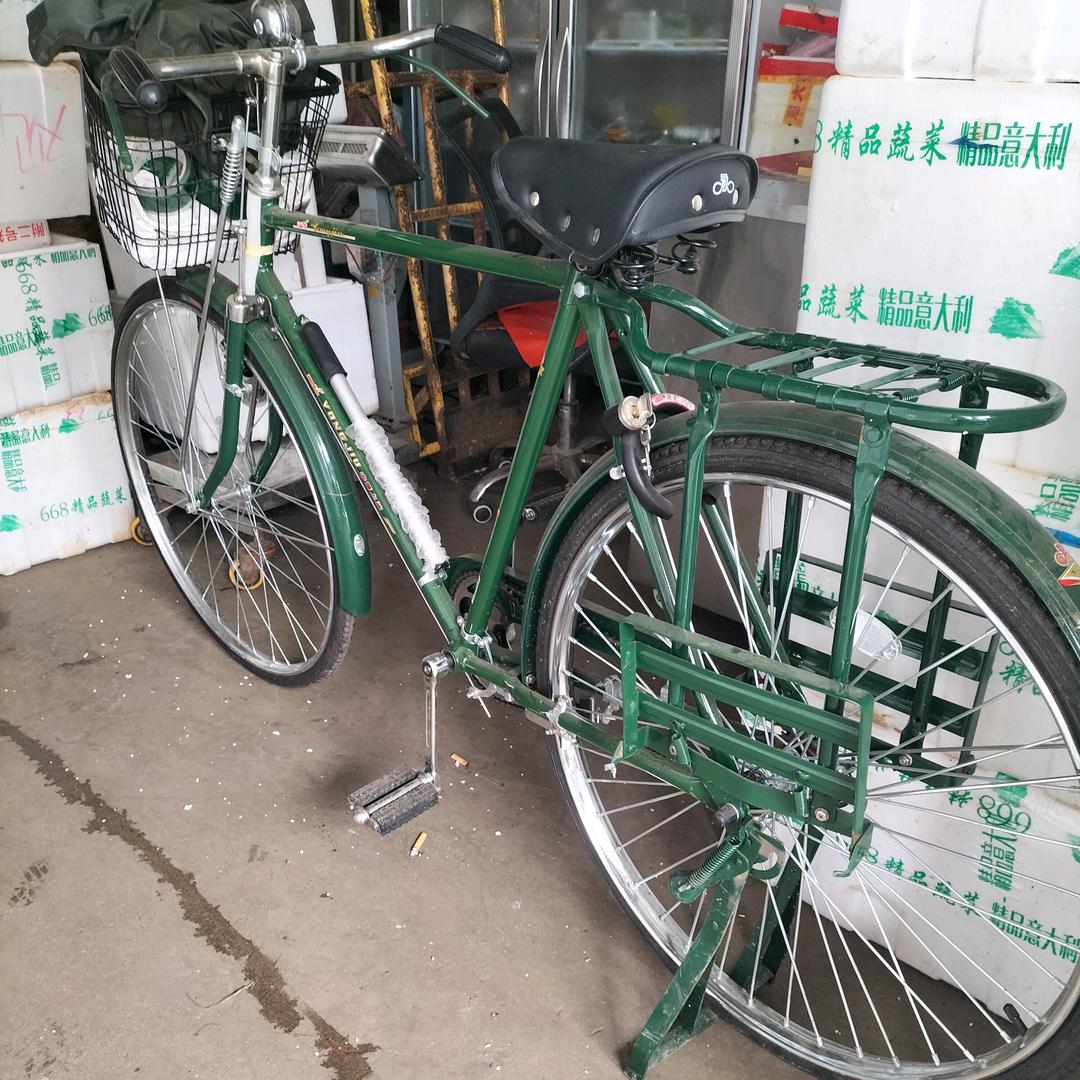 骑着二八大杠 闯天涯