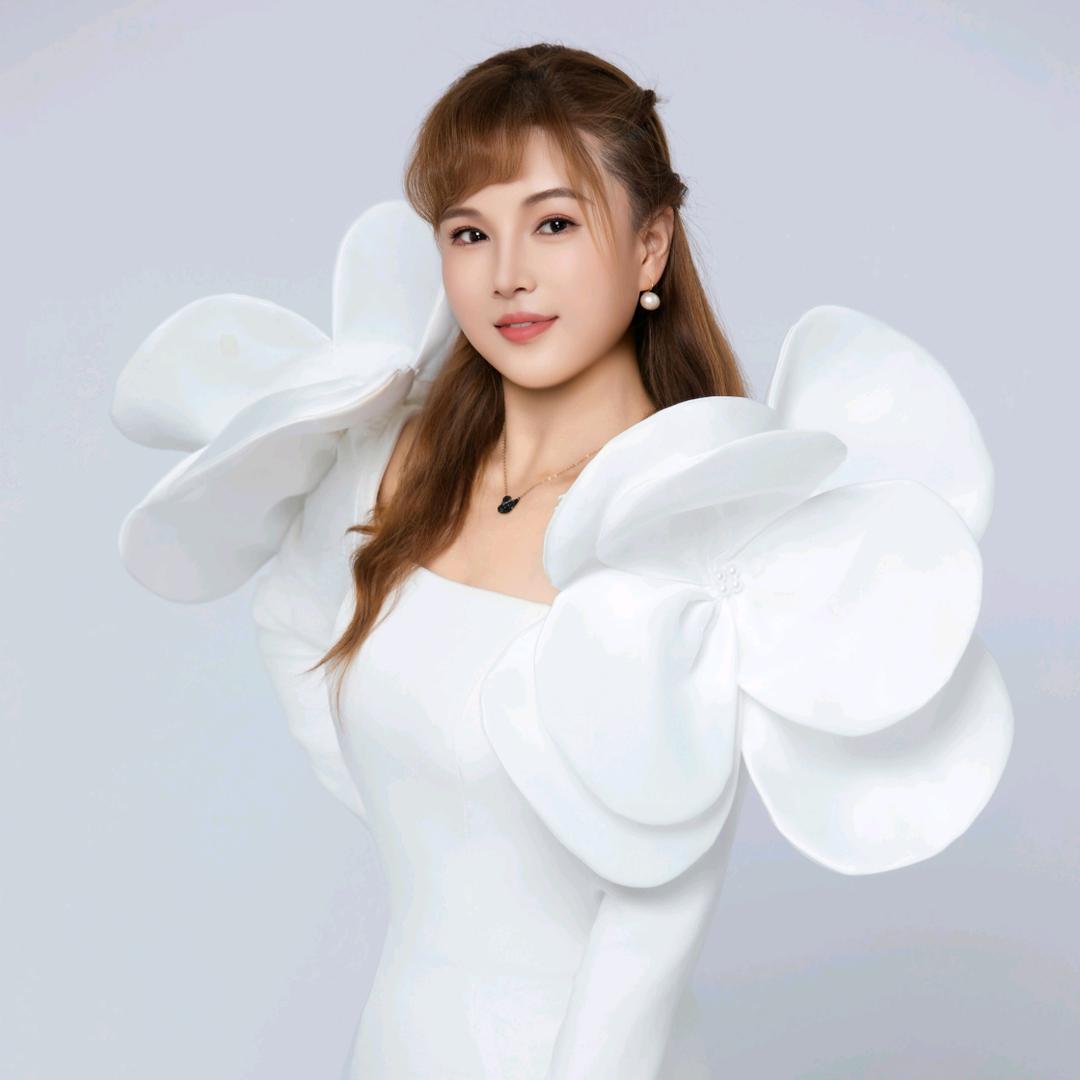 金燕子艺术教育官方号