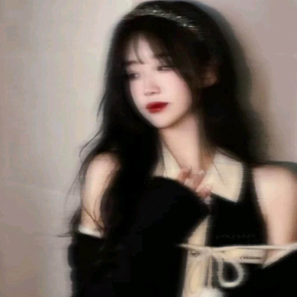 ^_犯困💭小欣°