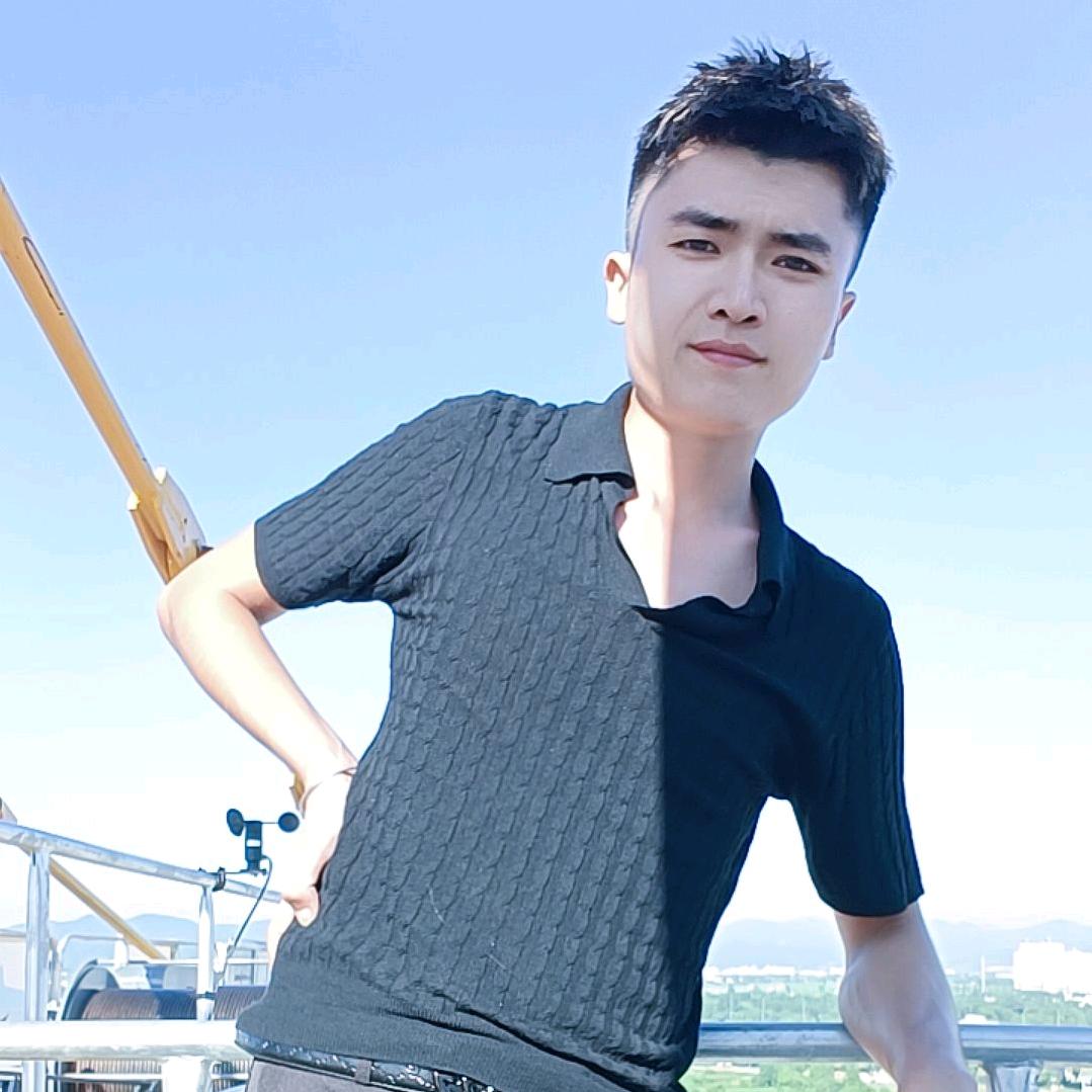 唐唐(ง •̀_•́)ง