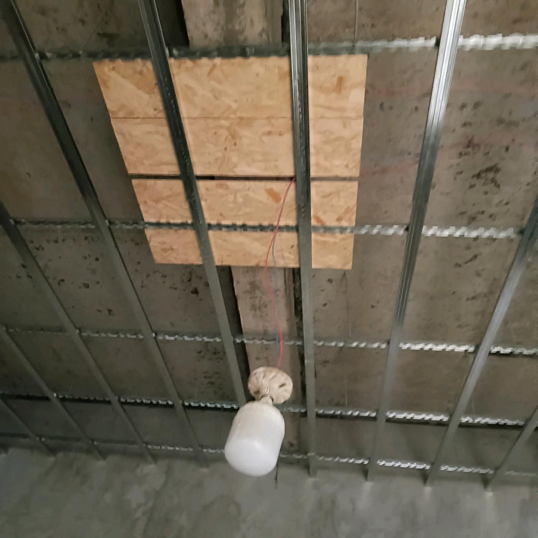 排水排电卧室装修