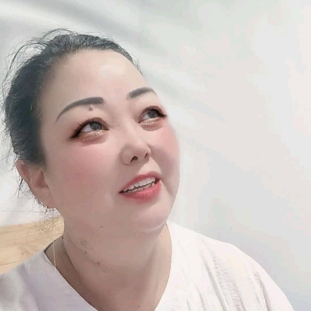 周碧玉，拒绝私聊