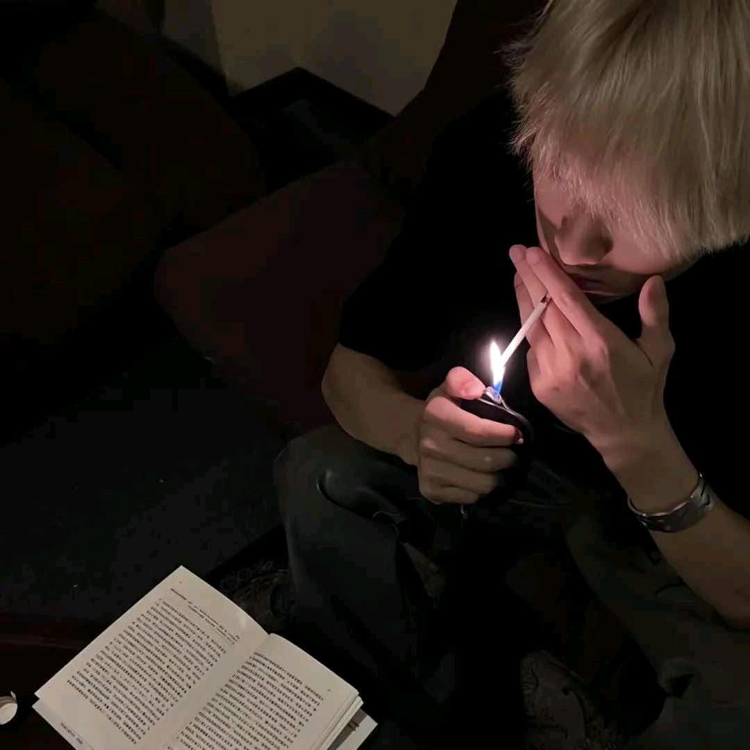 希望你能眼熟我.