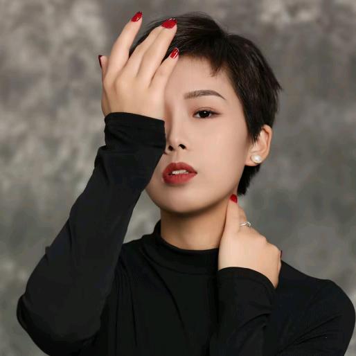 踮起脚的幸福🥰